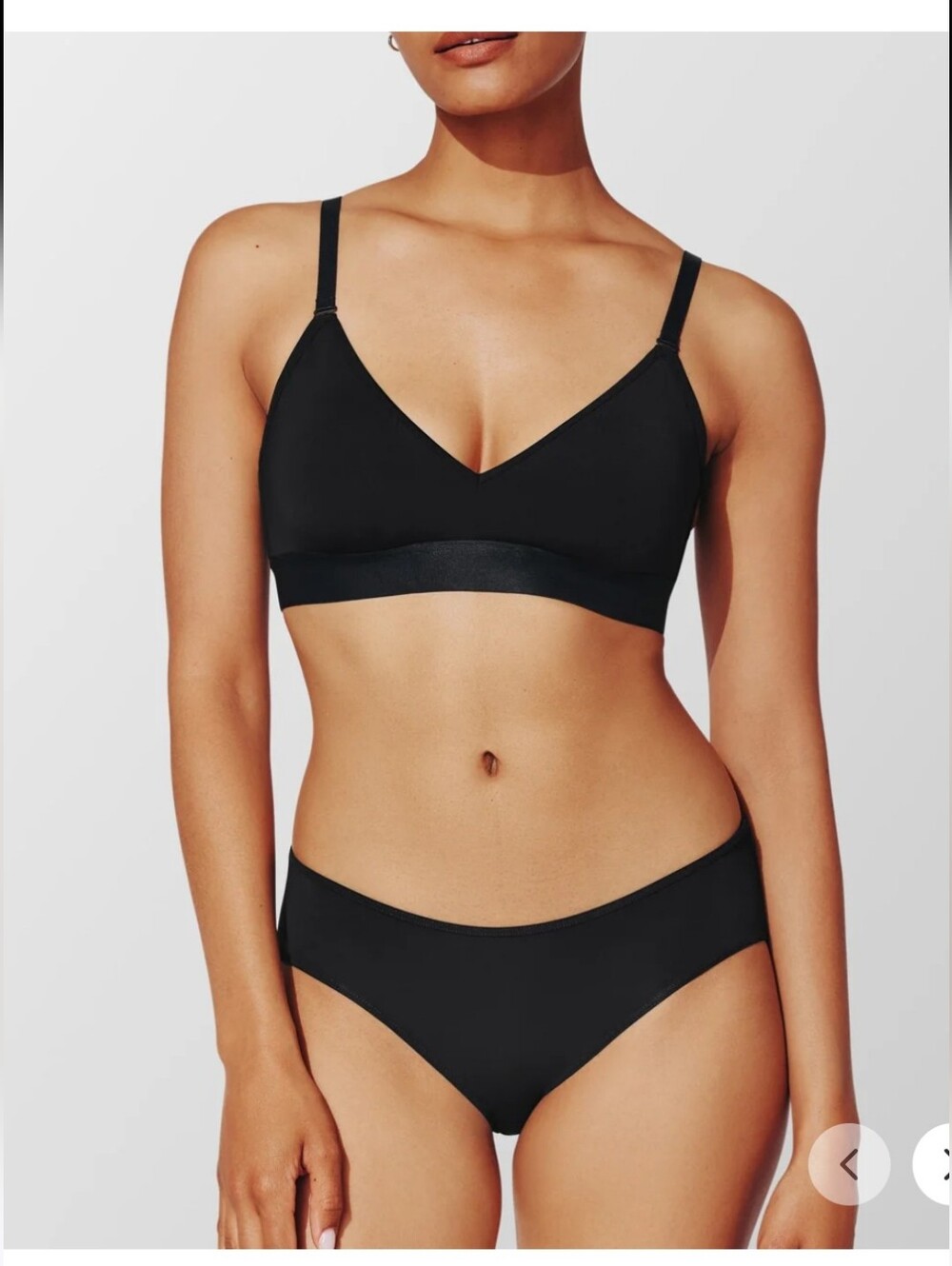 THIRDLOVE BLACK WIRELESS BRA BRALETTE WOMEN MEDIUM EVERYDAY COMFORT T-SHIRT